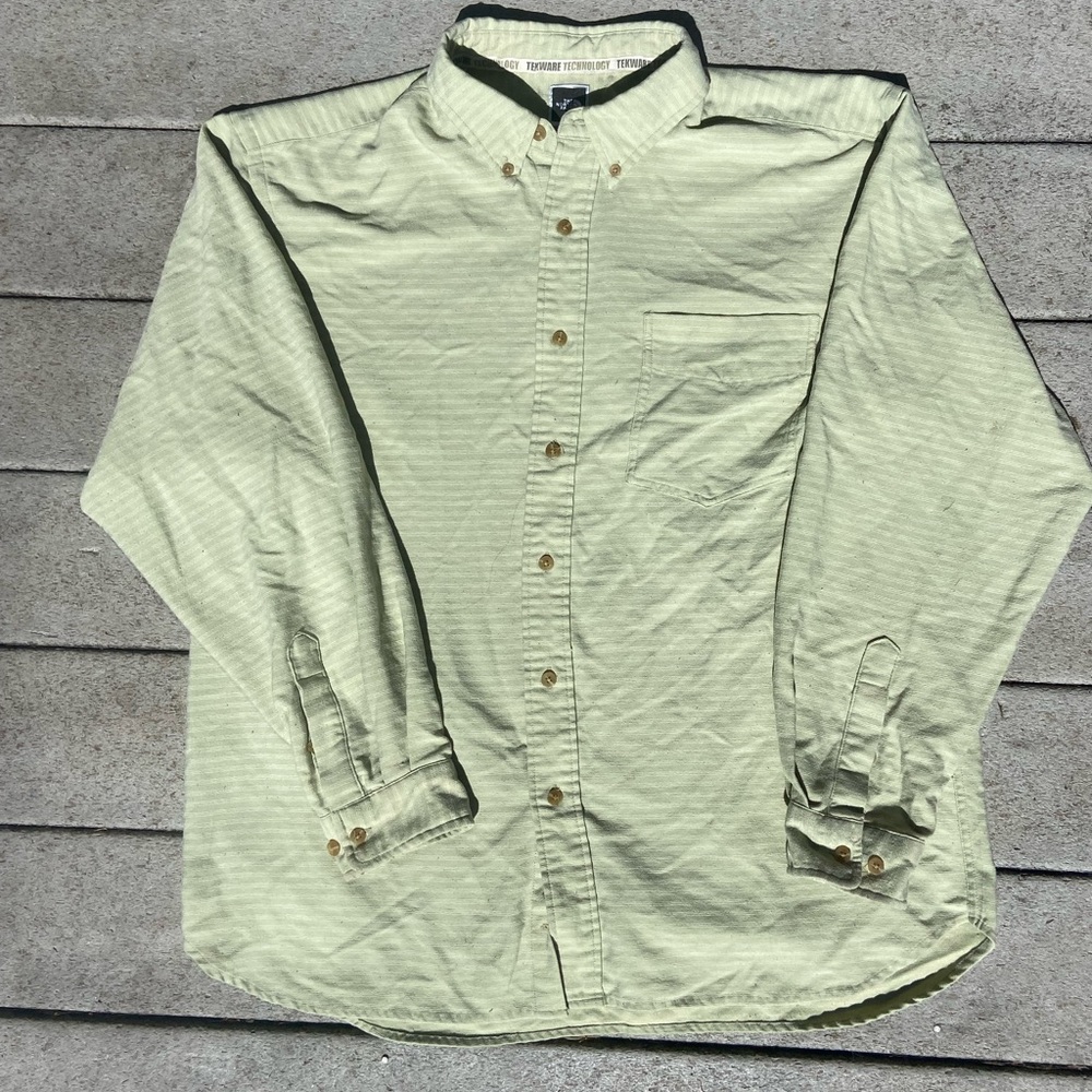 North Face tekwear | button up long-sleeve shirt | measurements below